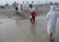 اسکان ۱۴۶ نفر گرفتار سیلاب در جنوب استان/ از حضور 28 امدادگر تا توزیع 90 تخته پتو در بین سیل زدگان