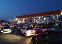 شلوغی صف های بنزین در زاهدان