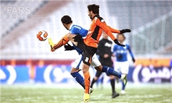 استقلال تهران مقابل مس کرمان شکست خورد