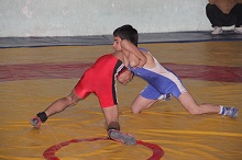 رقابتهای کشتی باشگاهی جام شهدای وحدت در زاهدان پایان یافت