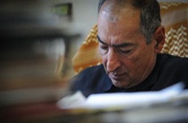 صادق زیبا کلام