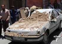 ویران شدن خانه ای بر روی ماشین /تصاویر