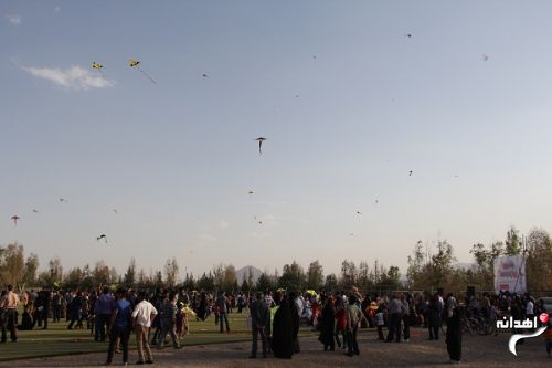 جشنواره پرواز بادبادکها در زاهدان/تصاویر