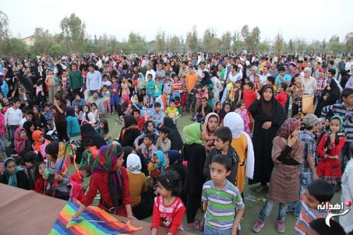 جشنواره پرواز بادبادکها در زاهدان/تصاویر