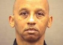 تجاوز جنسی پلیس به یک زن زندانی، بدون مجازات ماند/ عکس