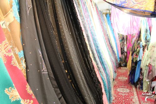 فروش پارچه های ملیونی در زاهدان/تصاویر