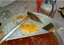 پلمب واحدهای غیرمجاز و غیربهداشتی تولید زولبیا و بامیه در زاهدان