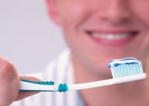 با آدامس، مسواک بزنید