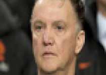 فان خال در حال بررسی گزینه‌های مهار مسی است