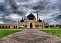 مسجد ظهیر آرامگاه جنگجویان