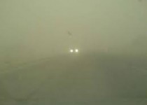 سرعت طوفان در سیستان به 100 کیلومتر رسید