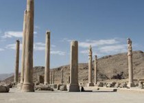 آغاز فصل جدید کاوش در آبراهه های تخت جمشید آغاز فصل جدید کاوش در آبراهه های تخت جمشید