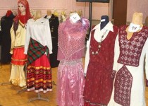 نخستین جشنواره احیا لباس های سیستانی و بلوچستان برگزار شد