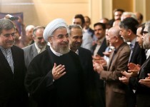 صاحبان قدرت و فرهنگ خادمان ملت هستند