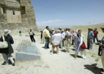 گزارش سی‌ان‌ان از سونامی گردشگران در ایران