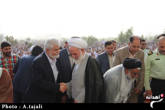 اقامه نماز عید سعید فطر در زاهدان/تصاویر