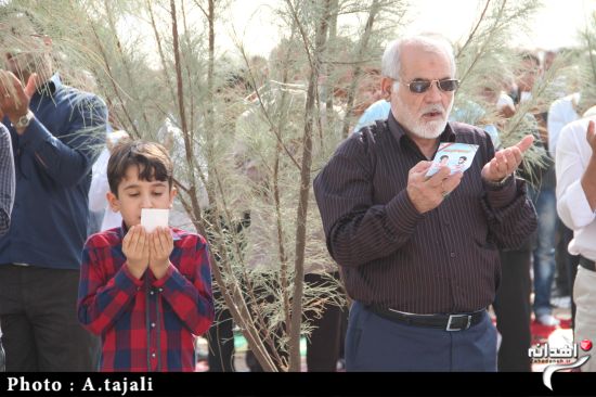 اقامه نماز عید سعید فطر در زاهدان/تصاویر