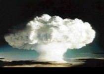 چرا آمریکا بر سر مردم هیروشیما و ناکازاکی "بمب اتمی"‌ ریخت ؟