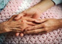 برتری های دختران نسبت به پسران در مراقبت از والدین