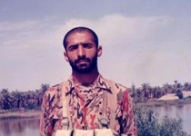 بیشتر از همسر و فرزندانم عاشق رهبرم هستم