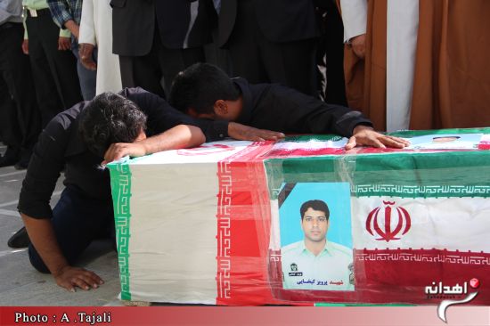 پیکر پرویز کیخایی در زاهدان تشییع شد+ تصاویر