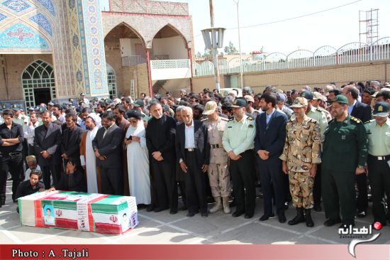 پیکر پرویز کیخایی در زاهدان تشییع شد+ تصاویر