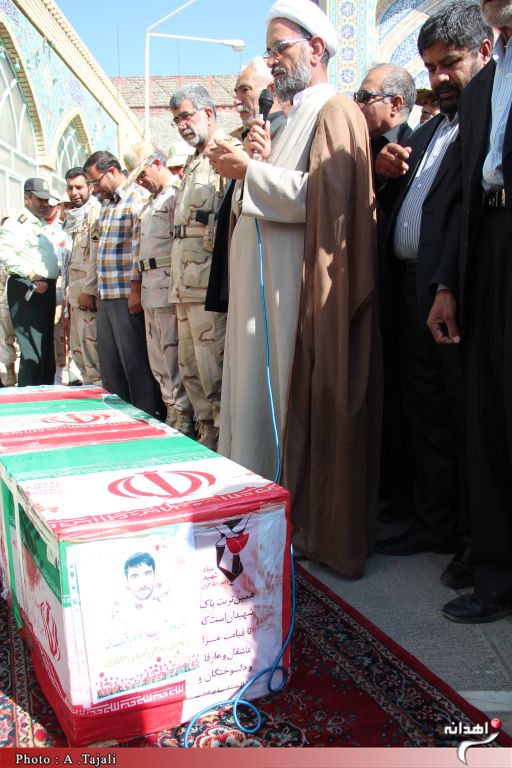 پیکر شهید باقری در زاهدان تشییع شد+تصاویر