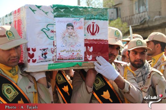 پیکر شهید باقری در زاهدان تشییع شد+تصاویر