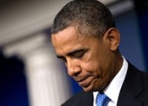 اوباما در رستوران شرمنده شد/ کارت اعتباری اوباما خالی بود!