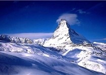 لغو اکثر تورهای گردشگری به مقصد مرتفع‌ترین کوه جهان