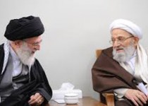 رهبر معظم انقلاب به منظور اقامه نماز بر پیکر آیت‌الله مهدوی کنی وارد دانشگاه تهران شدند