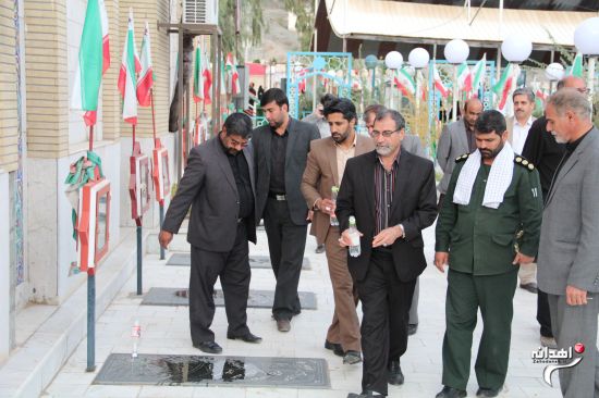 غبار روبی و عطر افشانی مزار شهدای امر به معروف و نهی از منکر زاهدان +تصاویر