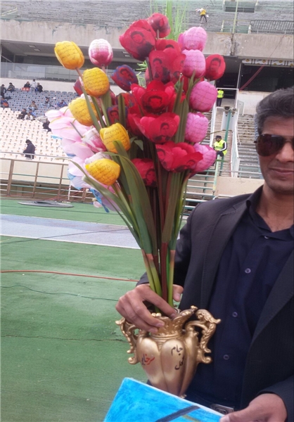 جام سرخ آبی