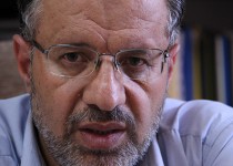 دولت برای دستیابی به اقتصاد بدون نفت به ظرفیت‌های علمی در کشور توجه کند