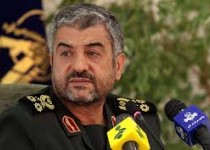 بسیج مشکلات اقتصادی را حل خواهد کرد/ قطعاً از تحریم‌ها عبور می‌کنیم