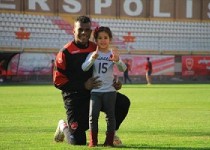 درخواست جالب دختر نیلسون از مجری کودک تلویزیون