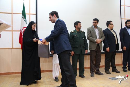 نخستین همایش نخبگان بسیجی در زاهدان + تصاویر