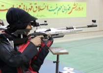 مسابقات تیراندازی المپیاد ورزشی محلات ویژه بانوان در زاهدان/تصاویر