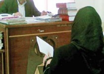 شوهرم به خاطر نامزد سابقم مرا تحقیر می‌کند