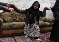 دختر فلج در حرم حسینی شفا یافت