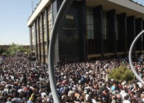 برومند: همراه با "مرتضی احمدی" یک فرهنگ را خاک می‌کنیم/ مرادخانی: فقدان این بازیگر مشکل اساسی در روایت تاریخ تهران قدیم است