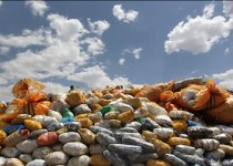 55 تن مواد دخانی غیر بهداشتی در زاهدان امحا شد