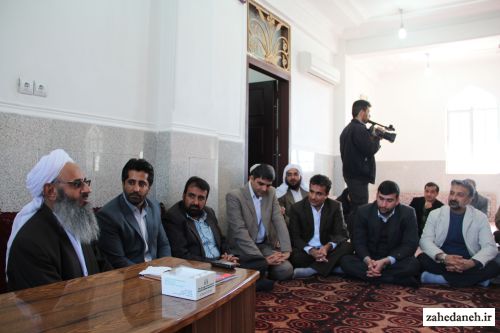 دیدار هیاتهای ورزشی با امام جمعه اهل سنت زاهدان/تصاویر