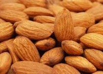 آقایان، روزی 7 عدد بادام بخورید!