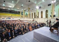 قهرمان پروری به معنای نادیده گرفتن تخلف نیست/ امروز همه سعی دستگاه‌های تبلیغات بین‌الملل دین زدایی و عفت‌زدایی است