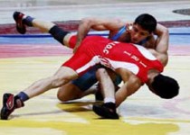 بزرگترین تورنمنت کشتی دنیا با سوت کیومرث هاشمی آغاز شد/رویارویی 3141 کشتی گیر روی 15 تشک