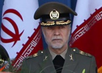 همدوش با رزمندگان سپاه و قوای مسلح، حافظ انقلاب خواهیم بود