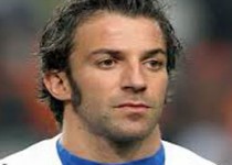 دل پیرو: برلوسکونی می‌خواهد من را به خدمت بگیرد