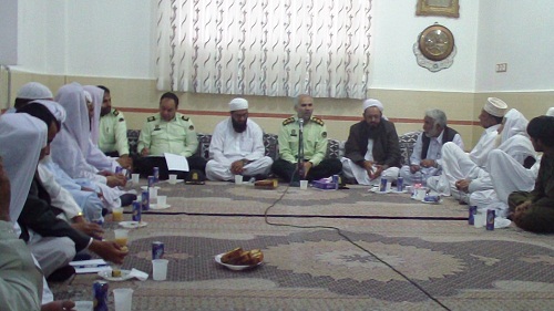 بازدید فرمانده انتظامی شهرستان زاهدان از حاشیه های شهر