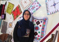 اصالت و فرهنگ استانم را به جهانیان نشان می دهم/ سوزن دوزی، نور چشمی زنان سیستان وبلوچستان